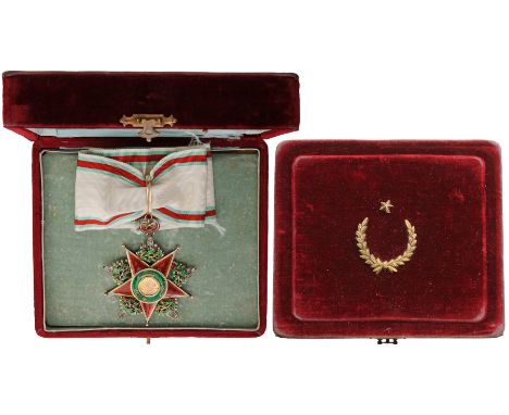 3rd Class Badge, Instituted in 1878, to be awarded upon ladies for exceptional meritin the help and care of wounded and victi