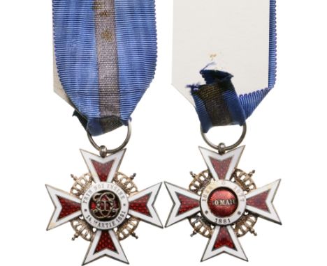Knight 's Cross, 2nd Model (1938), for Civil. Breast Badge, 40 mm, Silver, both sides red enameled, obverse medallion with ci