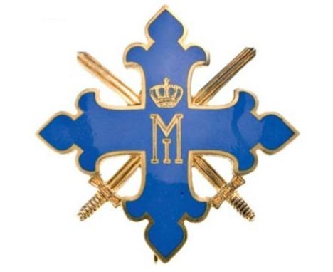 1st Class, 4th Model Breast Star in silver gilt, oneside light blue enameled trefoiled cross with golden edges, the cipher of