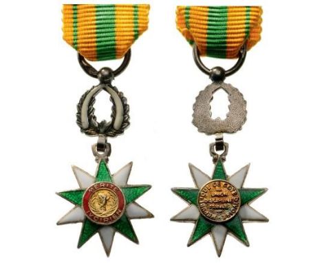 Knight's Cross Miniature. Breast Badge, silver, 14 mm, enameled, original suspension ring and ribbon. I