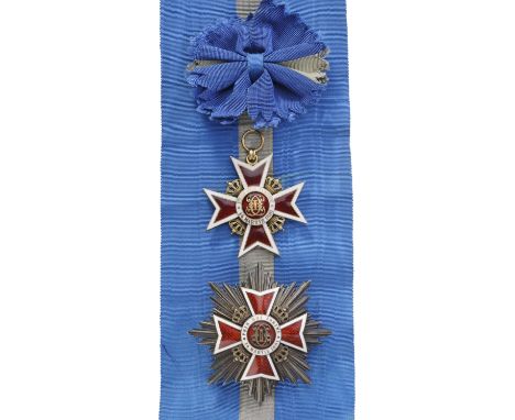 Grand Cross Set, 2nd Model, Civil. Sash Badge, 60 mm, Silver gilt, hallmarked 434-38-ARG" crown, maker's mark "Resch", both s