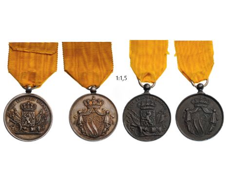Silver and bronze Classes. Breast Badges, 36 mm, silver, bronze, with suspension rings (one replaced) and ribbons. (2) I