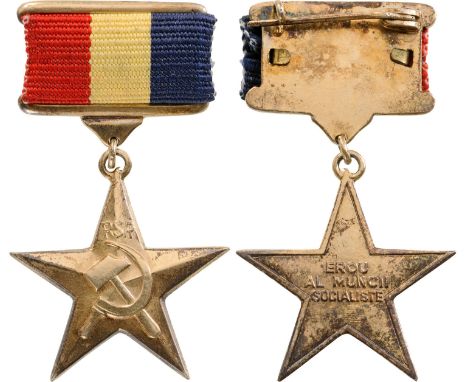 2nd Model. Breast Badge, 50x30 mm, Silver gilt, with five rays, in the center crossed sickle and hammer, above "RSR", on reve