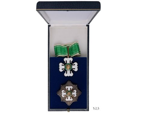 Grand Officer`s Set, 2nd Class, instituted in 1934. Neck Badge, 55 mm, gilt Silver, enameled, both central medallions gilt si