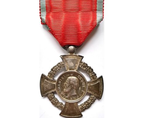 Breast Badge, 36 mm, Silver, original suspension ring and military virtue ribbon. A superb cross! I
