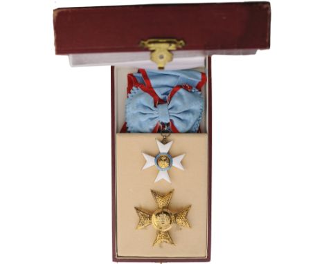 Grand Cross Set, instituted in 1926. Sash Badge, 64 mm, gilt Silver, hallmarked, both sides enameled, original ring and long 