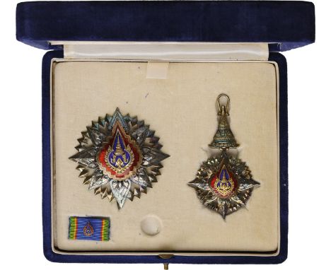 Grand Cross Set, 1st Class, 2nd Type, instituted in 1869. Sash Badge, 88x55 mm, partially gilt Silver, enameled, original cro