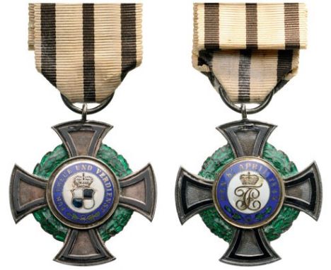 Knight's Cross 3rd Class (1852), instituted in 1841. Breast Badge, 37 mm, Silver, both central medallions silver, enameled, o