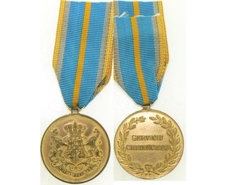 Breast Badge, 30 mm, Bronze gilt, original suspension ring and ribbon. I