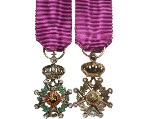 Knight's Cross Miniature, 5th Class, instituted in 1832. Breast Badge, 25x14 mm, GOLD, Brilliants and Silver, both central me