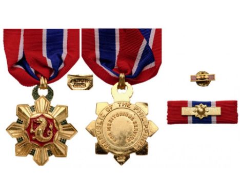Commander's Cross, instituted in 1947. Neck Badge, 65x57 mm, gilt Bronze, one side enameled, original suspension loop and nec