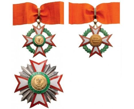 Grand Officer's Set, 2nd Class, instituted in 1961. Neck Badge, 52 mm, gilt Silver, hallmarked, both sides enameled, both cen