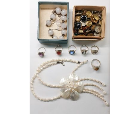 Small quantity of assorted white metal coloured rings, buttons, bangle, 9ct gold and paste bar brooch and a necklace