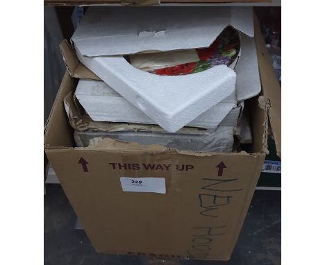 Quantity of Royal Worcester limited edition plates (1 box) 