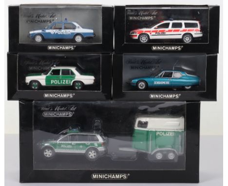 Mini Champs Police Models, including, 402052090 VW Touareg 2002 mit pferdearnhanger polizei Dresden, 400034090 Mercedes-Benze