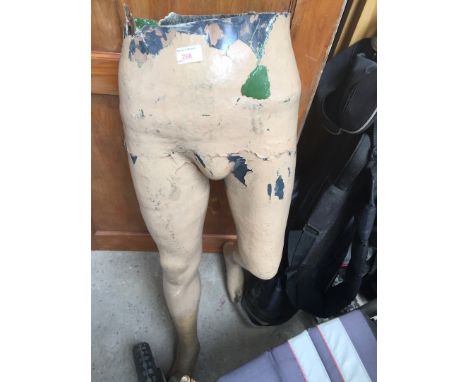 MANNEQUIN LEGS