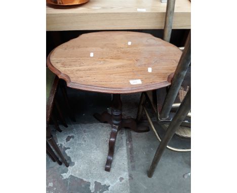 A TRIPOD TABLE