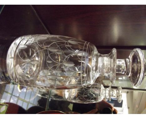 Stuart crystal decanter edged to the base 