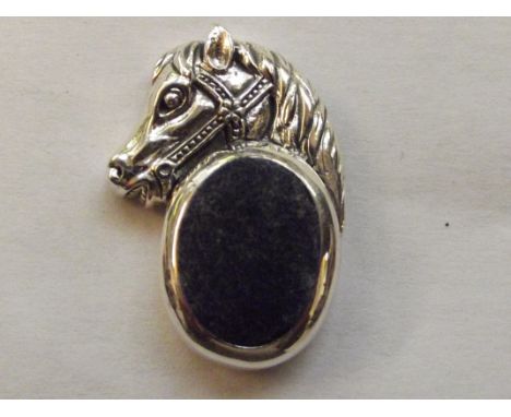 Silver pin cushion in the form of horse 