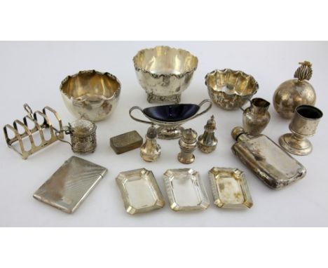 Silver hip flask, three silver bowls, a silver snuff box, a silver card case, and other small silver items, 30 ozs.   