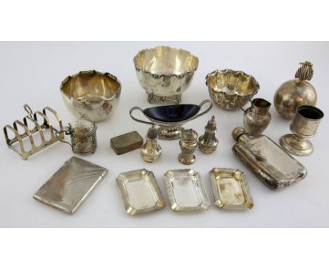 Silver hip flask, three silver bowls, a silver snuff box, a silver card case, and other small silver items, 30 ozs.   