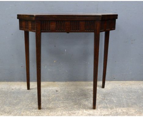 19th Century mahogany folding card table on square tapering legs - 75 x 83 cm 