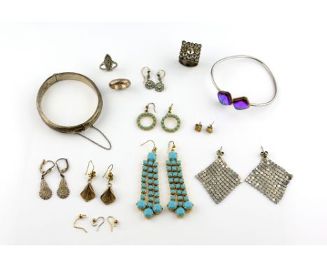 Collection of silver and costume jewellery, late Victorian paste drop earrings, mounted in yellow and white metal testing as 