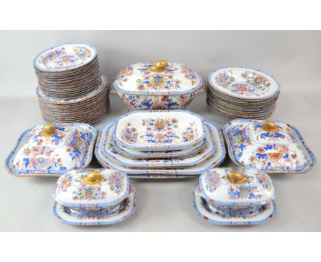 Early 19th century Spode part dinner service pattern number 2054, comprising 16 dinner plates 24cm, 16 side plates 20cm, 12 s