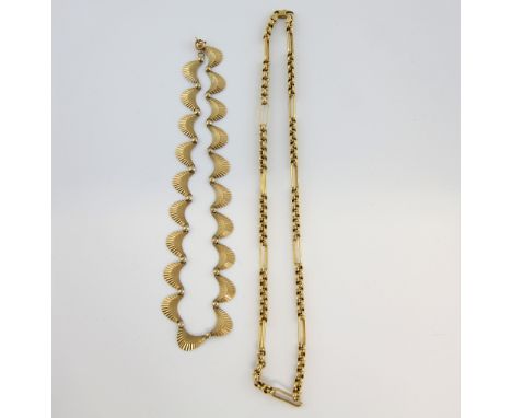 Vintage textured link necklace with bolt ring clasp, hallmarked Birmingham 1973, length 38 cm, a belcher and long link chain,