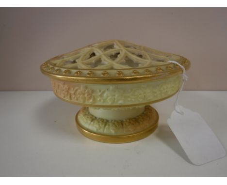 A Royal China Worcester gilded pot pourri bowl with lid, height 9 cm 