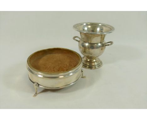 An American silver coloured metal miniature two-handled urn by Dunkirk Silversmiths, with circular foot, 6.8cm high, 1.53ozt,