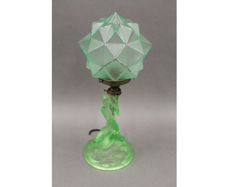 An Art Deco Walther &amp; Sohne peach glass table lamp. 40 cm high.