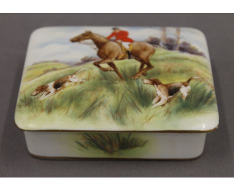A Royal Crown Derby trinket box, decorated with a hunting scene. 11 cm wide.
