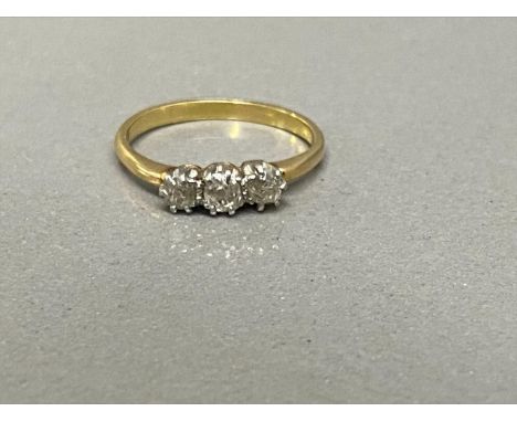 Ladies 9ct gold diamond 3 stone ring. Size M 2.5G