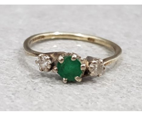 9k yellow gold emerald and diamond ring, size M, 1.7g gross