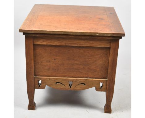 An Edwardian Oak Box Commode with Hinged Lid and no Liner, 44cm wide 