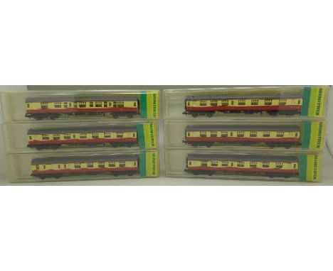 Six Minitrix model railway coaches, five 13065 and one 13066