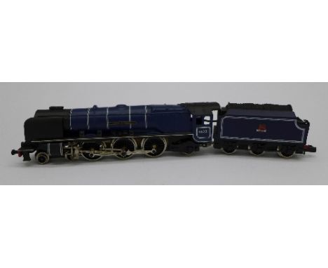 A Graham Farish 1817 Duchess Class Queen Elizabeth, BR (Blue) model railway locomotive, boxed