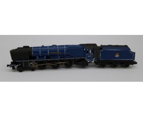 A Graham Farish 372175 City of Hereford model railway locomotive with tender, boxed