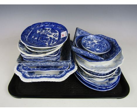 A quantity of Spode Italian ware pin trays etc