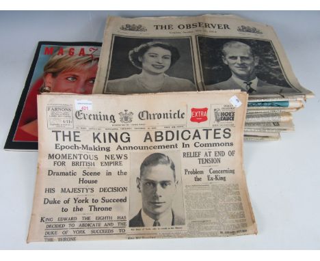 A quantity of vintage broadsheets and newspapers recording historic events 
