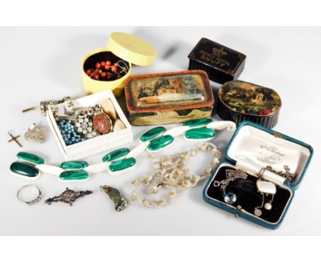 A quantity of vintage costume jewellery, to include malachite bracelet, coral necklace (AF), silver dress ring, trinket boxes