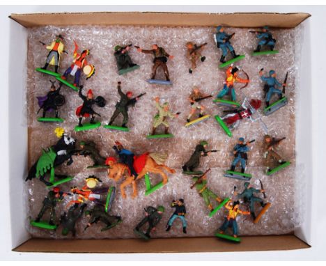 BRITAINS; A large collection of 30x vintage Britains Deetail and Super Deetail plastic and metal figures, comprising of Cowbo