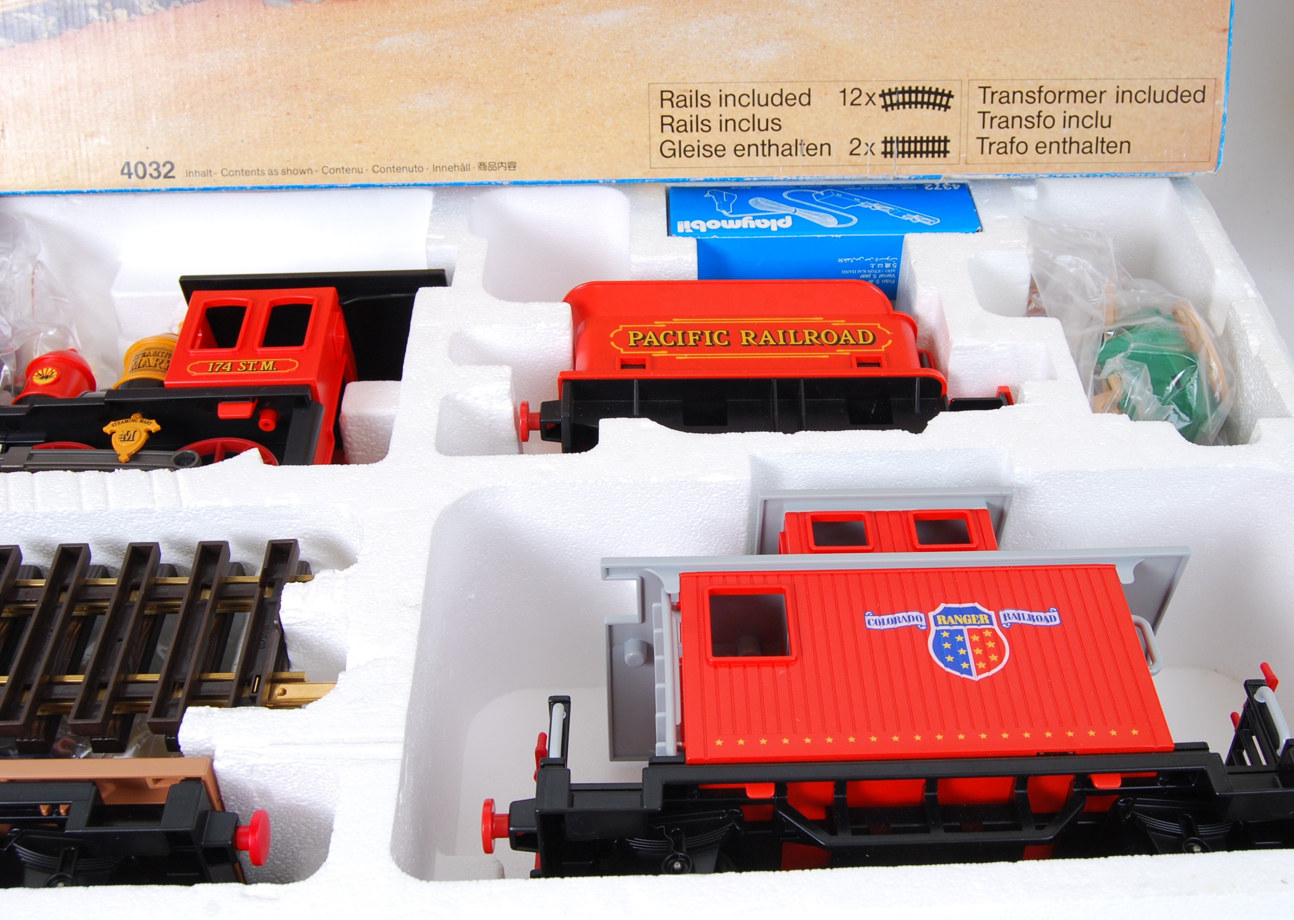 PLAYMOBIL A fantastic original Playmobil 4032 Pacific Railroad large