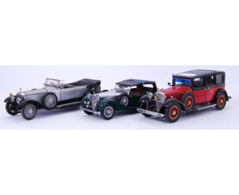 FRANKLIN MINT: A collection of 3x original Franklin Mint made 1:24 scale ' Precision Diecast ' model classic cars - 1925 Roll