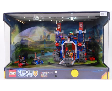 LEGO; A rare Lego Shop Display unit - featuring Nexo Knights 70317 ' The Fortrex '. Fully working order - light sensor to fro