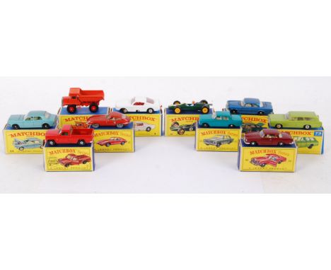 MATCHBOX LESNEY; A collection of 10x original vintage Matchbox Lesney diecast model cars and vehicles, all are standard varia