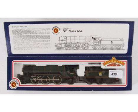 BACHMANN: 00 gauge railway trainset original Bachmann 31-554 boxed locomotive and tender.