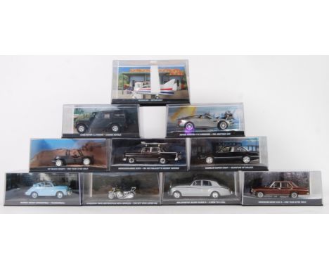 EAGLEMOSS JAMES BOND: A good collection of 10x Eaglemoss made James Bond 007 diorama diecast model cars - each from a differe