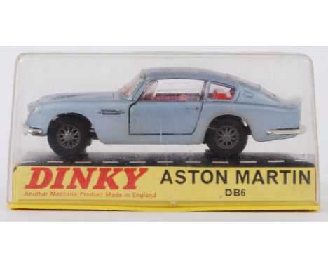 DINKY: An original vintage Dinky Toys diecast model 153 Aston Martin. Mint model, in a mint original box (1x split to plastic